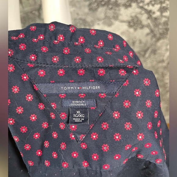 Navy Floral Print Blouse - Picture 7 of 8